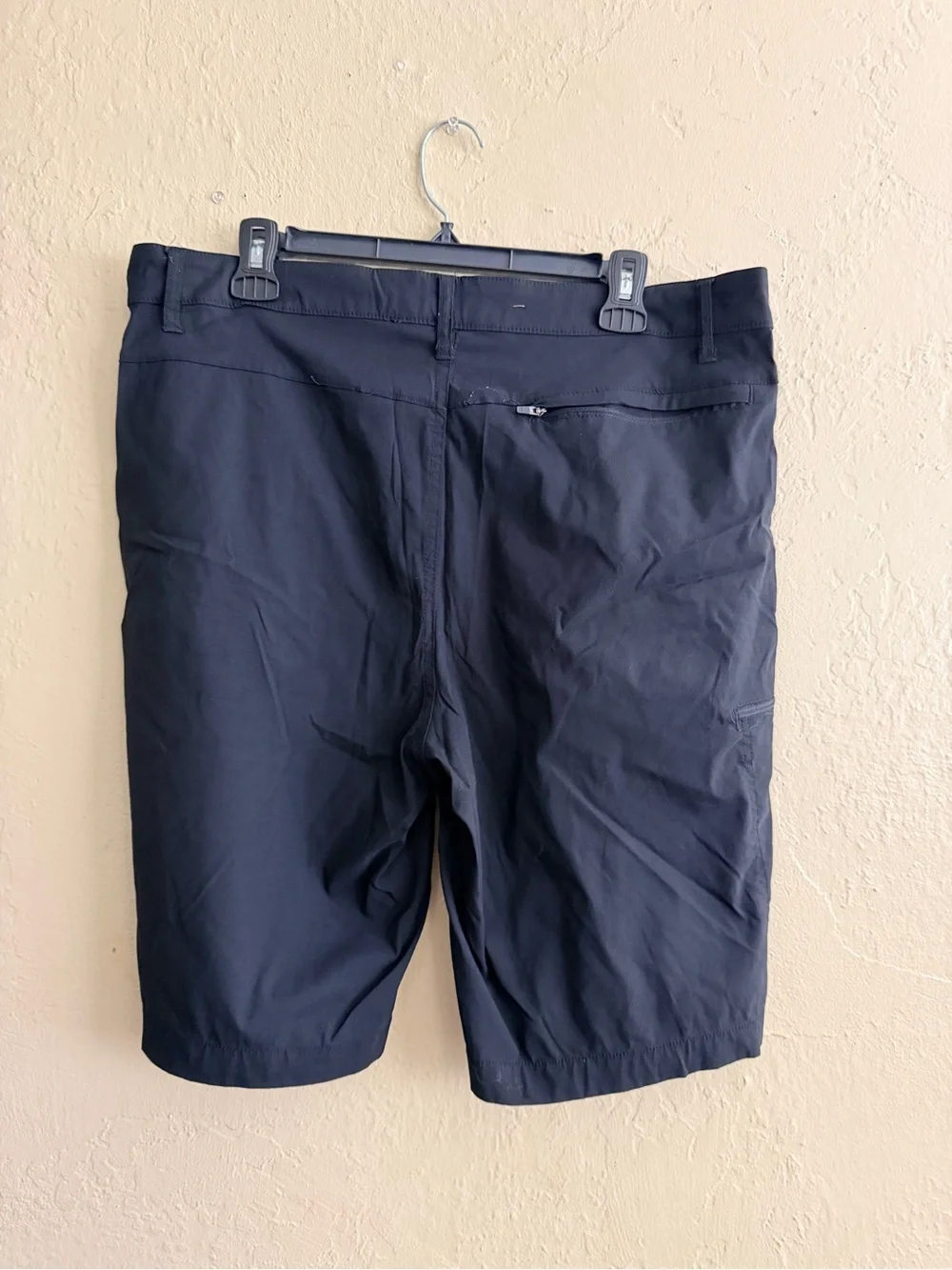 Weatherproof Black Cargo Shorts for Men